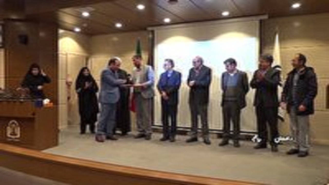 تجلیل از اساتید پژوهشگر برتر دانشگاه دامغان