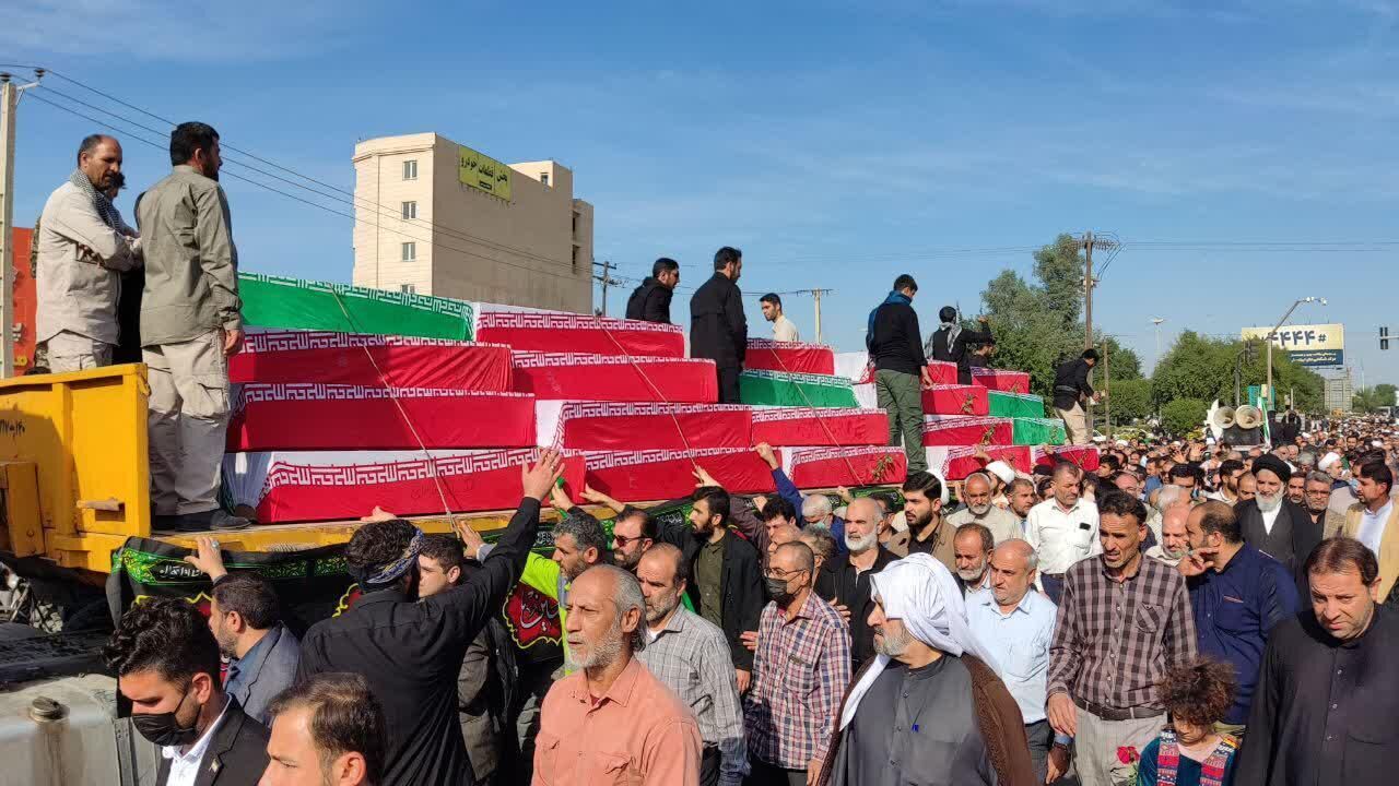 پیکر مطهر شهدای گمنام از مرز مهران وارد کشور شد