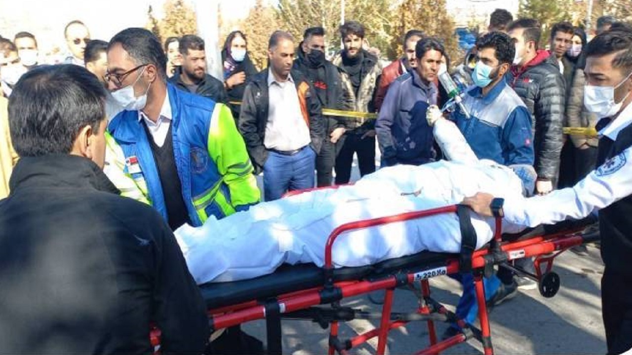 فوت یکی از مصدومان حادثه آتش‌سوزی مینی‌بوس در شهر نقنه