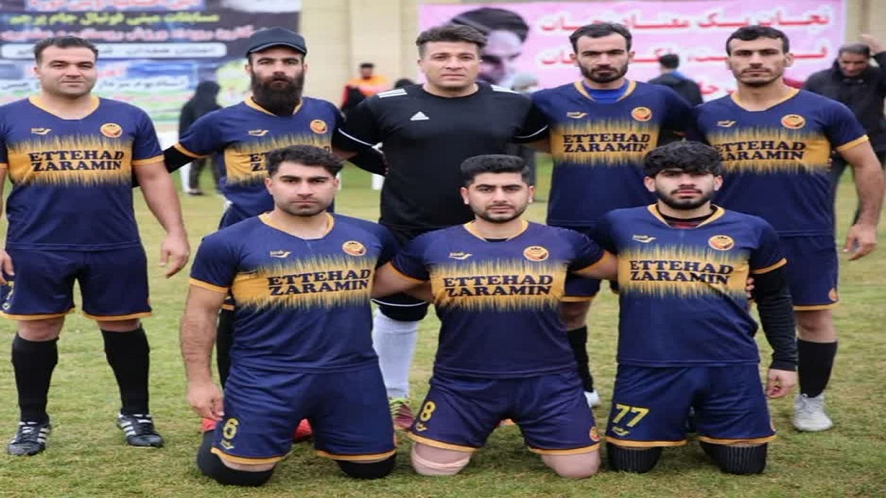 مینی فوتبال نهاوند نماینده استان همدان در جام پرچم کشور