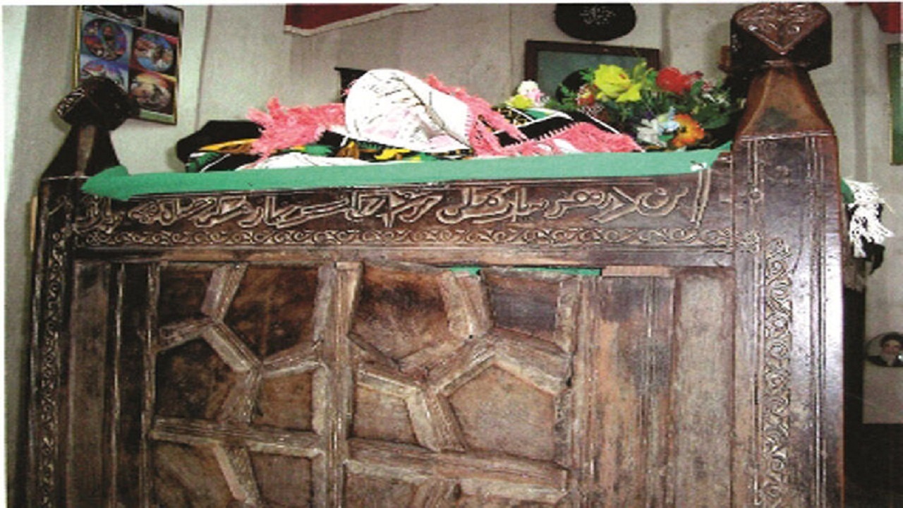 مرمت یک بقعه متبرکه تاریخی در الموت