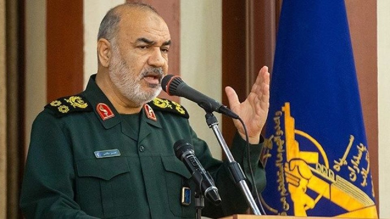 قدرت پهپادی و موشکی کشورمان برای دشمن قابل قبول نیست/ برای مقابله سخت آماده هستیم