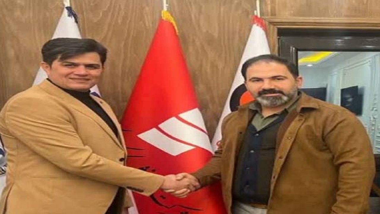 فرهاد کشاورز سرمربی آناصنعت پاسارگاد قم شد