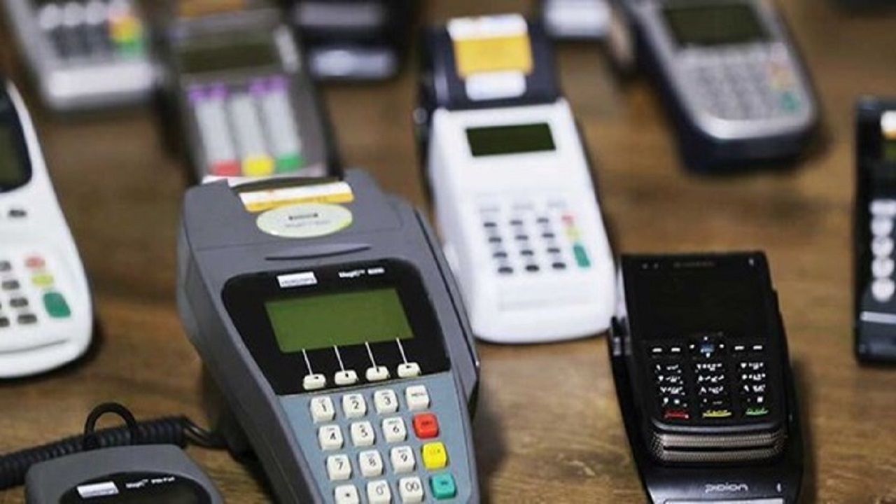 دستگیری قاچاقچی دستگاه کارت
