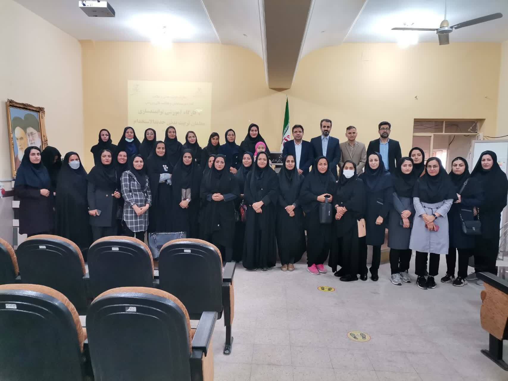 پیوستن ۷۰ معلم به جمع معلمان خوزستان