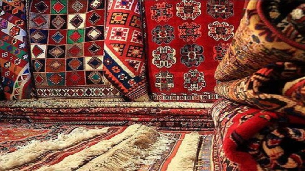 سالانه ۱۸۰ هزار متر مربع فرش در کردستان بافته می‌شود