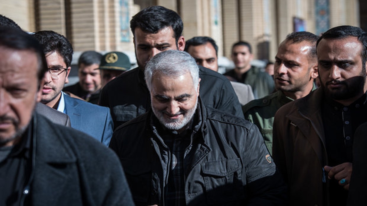 وقتی حاج قاسم بابت اجازه مادر مردد شد