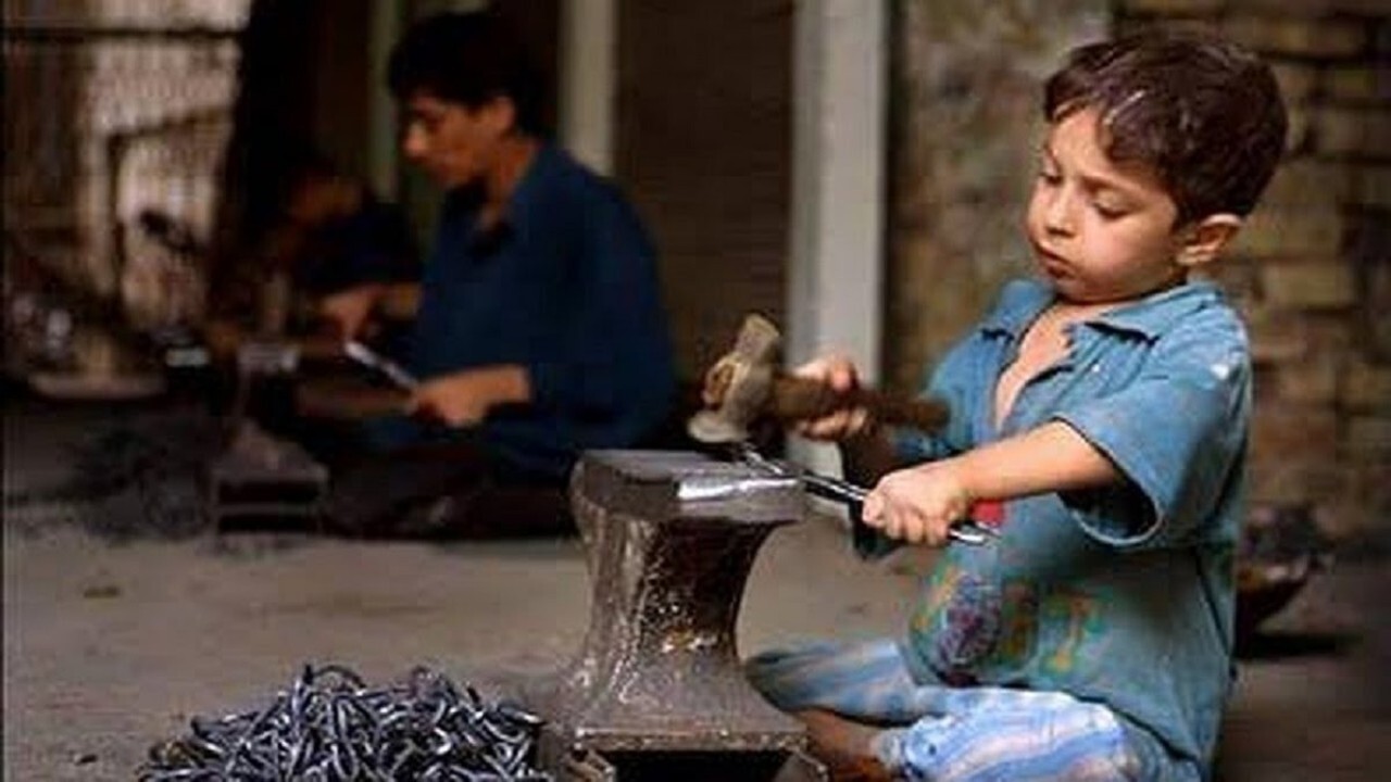 برخی از سرشبکه‌های کودکان کار بازداشت شدند + فیلم