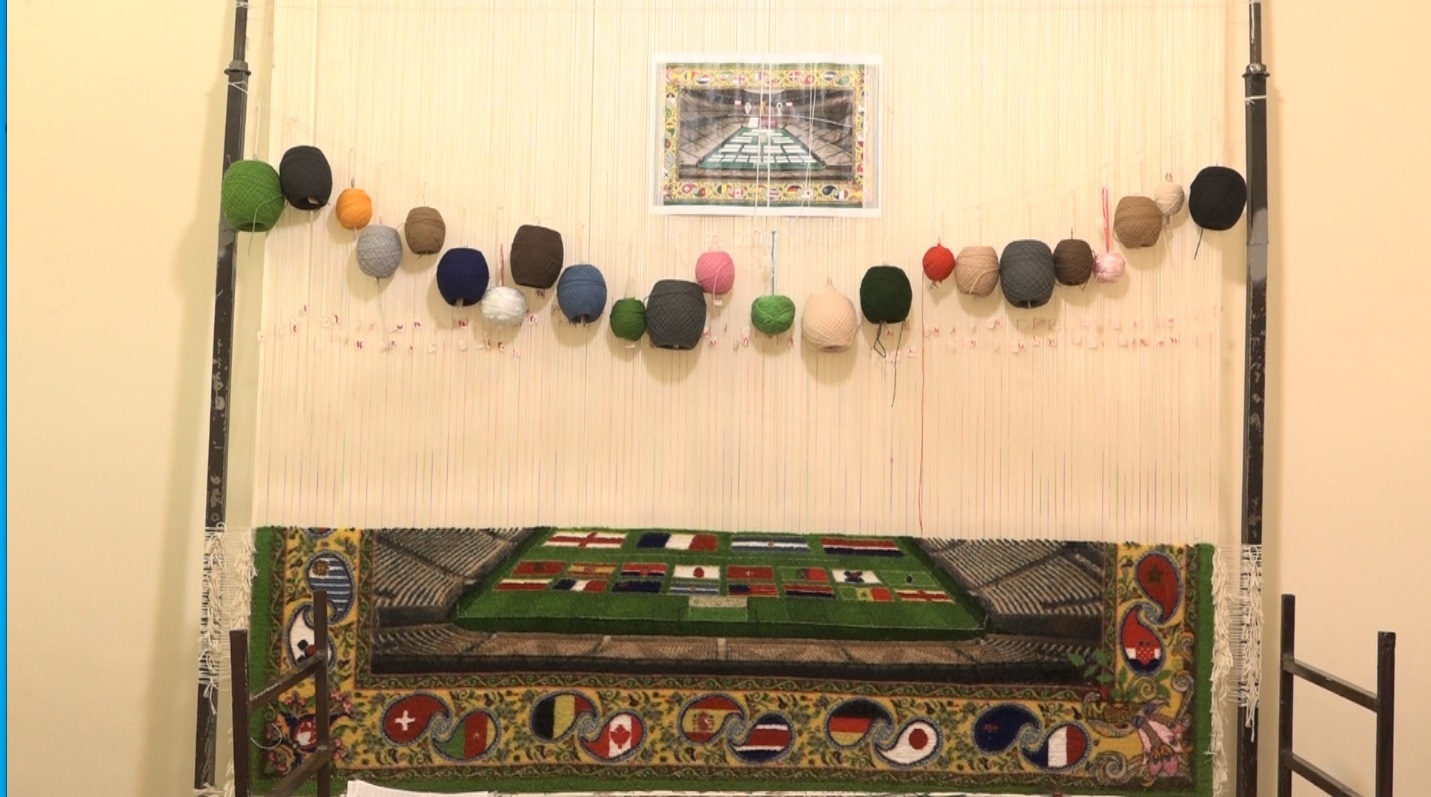 هنرمند همدانی جام&zwnj;جهانی ۲۰۲۲ قطر را هنر نمایی می کند