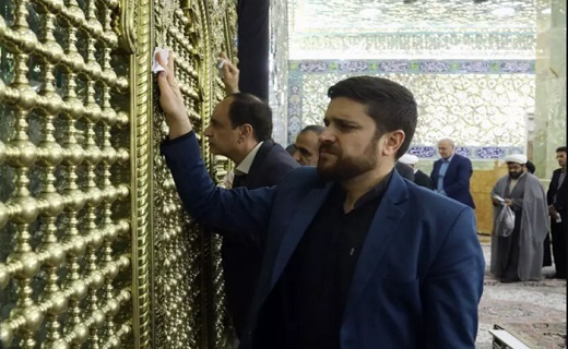 غبارروبی حرم حضرت معصومه (س) با حضور مسئولان دانشگاه&zwnj;های علوم پزشکی کشور +تصاویر