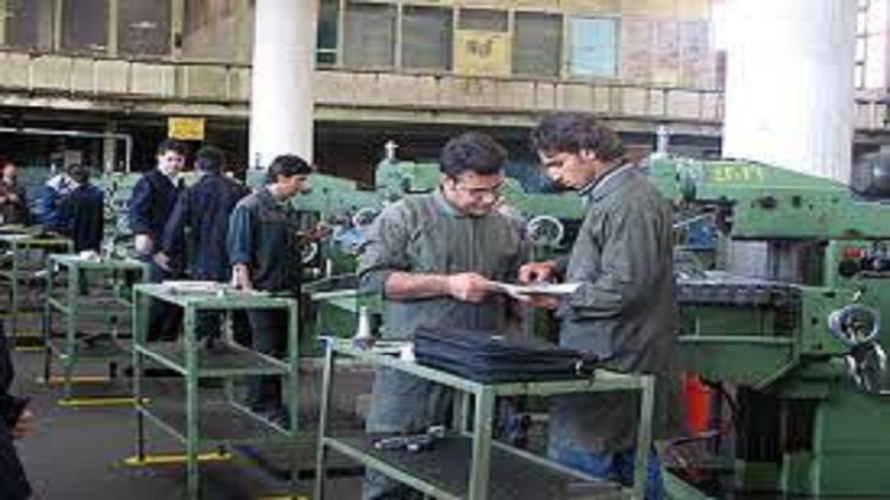 آغاز آموزش همراه با تولید در مدارس کار و دانش