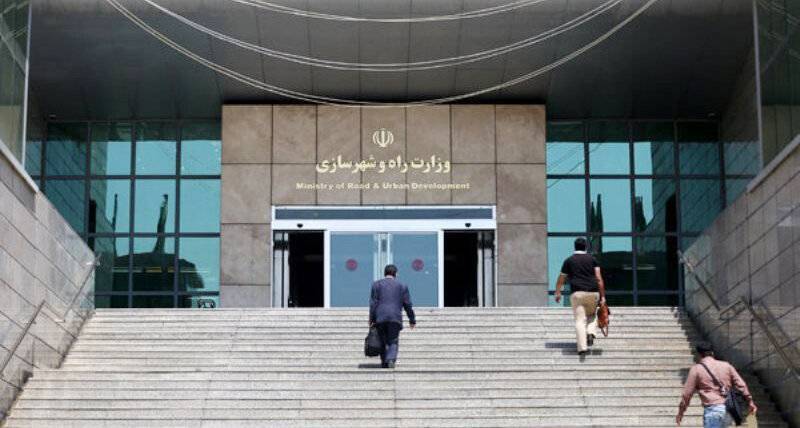 عملکرد وزارت راه و شهرسازی در صدور مجوز&zwnj;ها چگونه بوده است؟