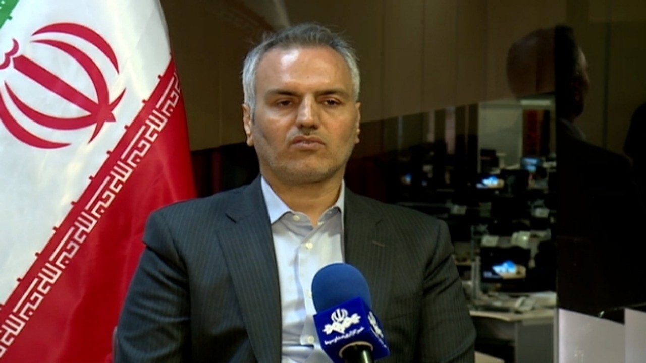 اتباع خارجی برای اشتغال در ایران از وزارت تعاون، کار و رفاه اجتماعی پروانه کار کسب کنند + فیلم