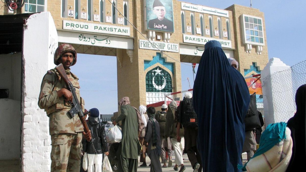 ۱۵۰۰ مهاجر افغانستانی در پاکستان زندانی هستند