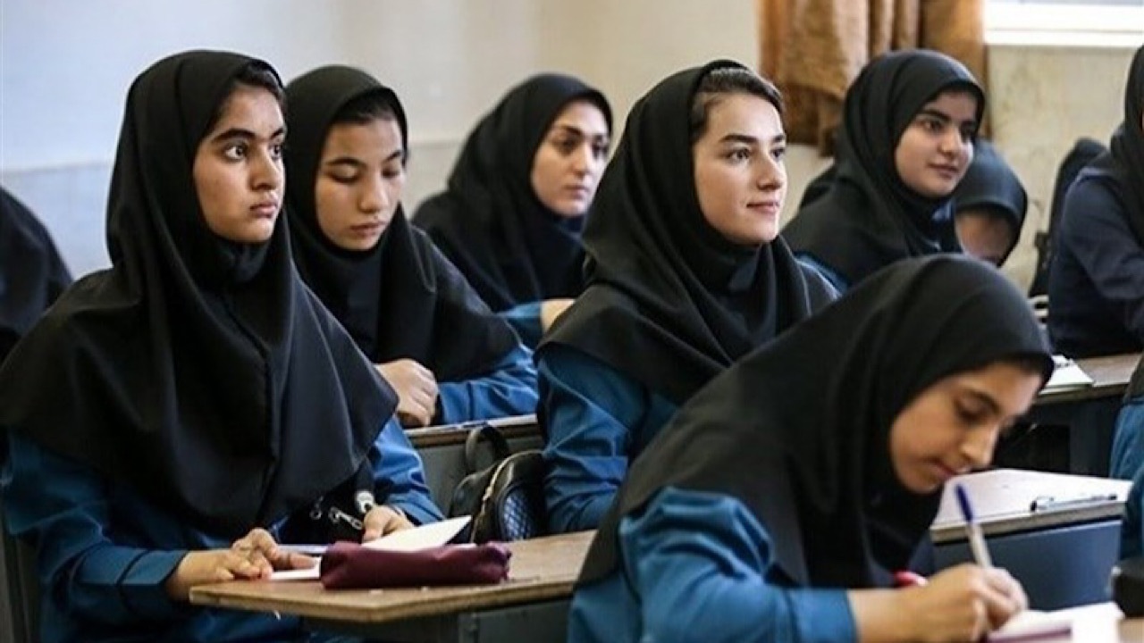 موافقت دانش آموزان پایه دوازدهم با تاثیر سوابق تحصیلی در قبولی دانشگاه‌