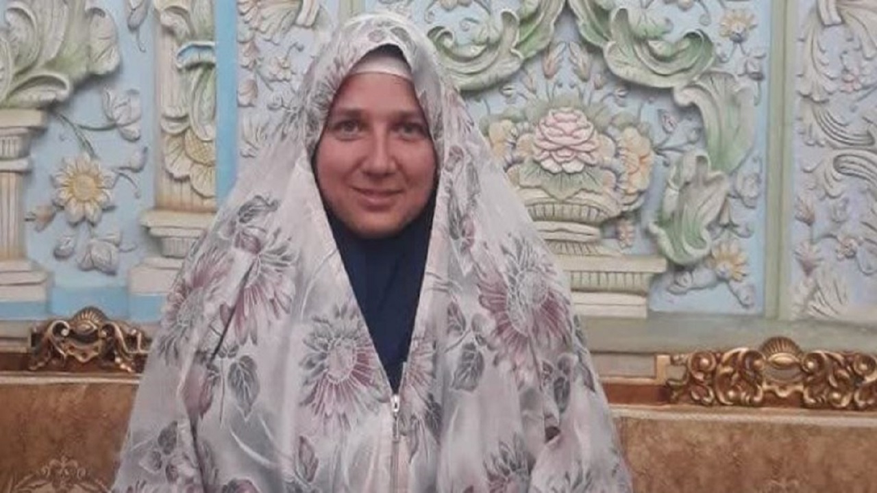 بانوی صربستانی به دنبال آشنایی با مذهب تشیع در قم
