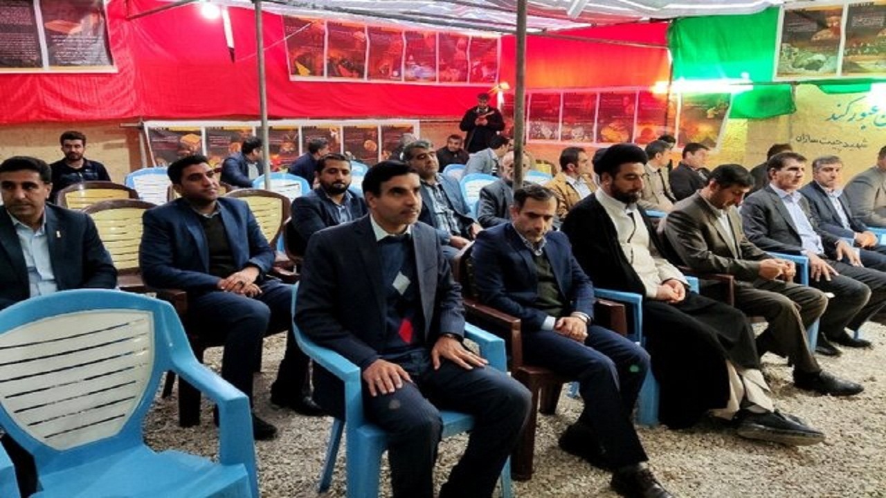 نمایشگاه "غفلت شهر" در یاسوج برپا شد