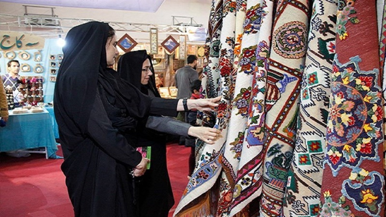 نمایشگاه صنایع‌دستی ملایر تا ۲ دی ‌ماه دایر است
