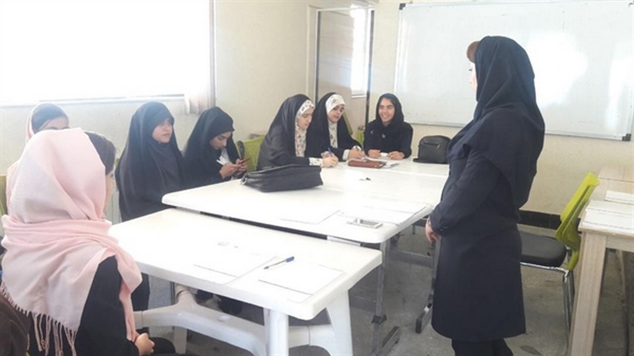نوجوانان ۱۷ محله حاشیه شهر ایلام زیر پوشش طرح مانا قرار گرفتند