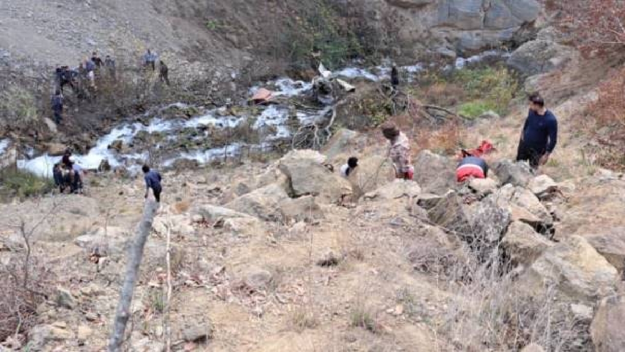 مرگ دسته جمعی یک خانواده در حادثه رانندگی در اشکورات رودسر