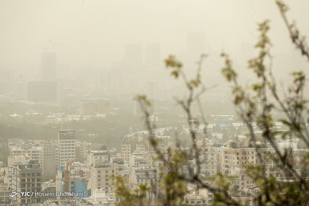 انتشار ۴۰ درصد آلاینده‌ها از سوی ناوگان فرسوده/ کاهش آلاینده ها مسئولیت وزارت صمت و وزارت کشور است
