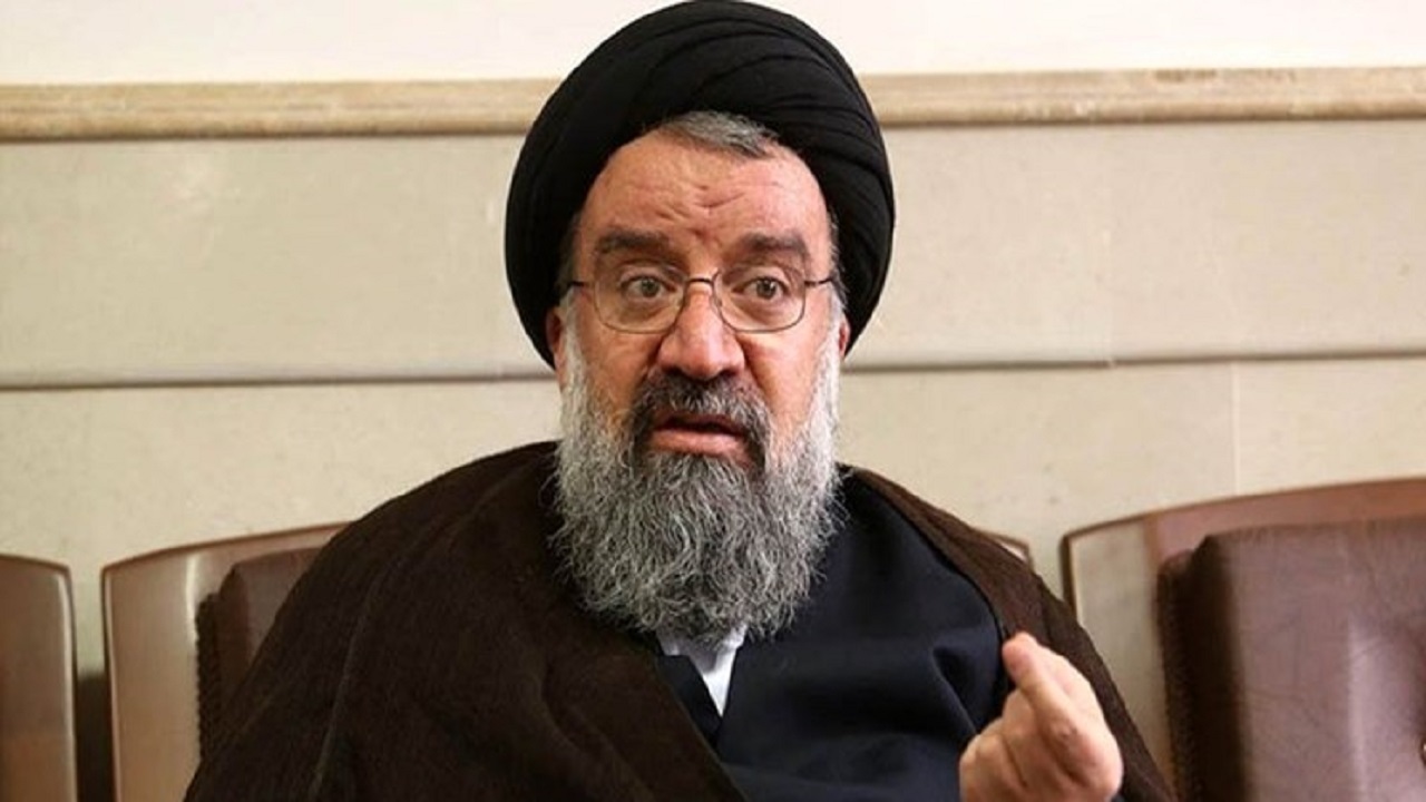 دشمن با ترویج بی‌حجابی به دنبال تضعیف نظام است