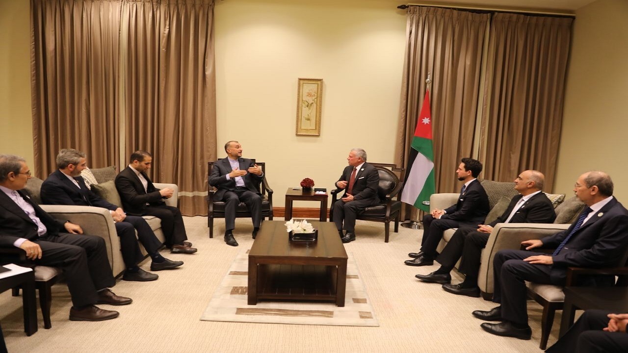 تسلیم پیام رئیسی توسط امیرعبداللهیان به پادشاه اردن