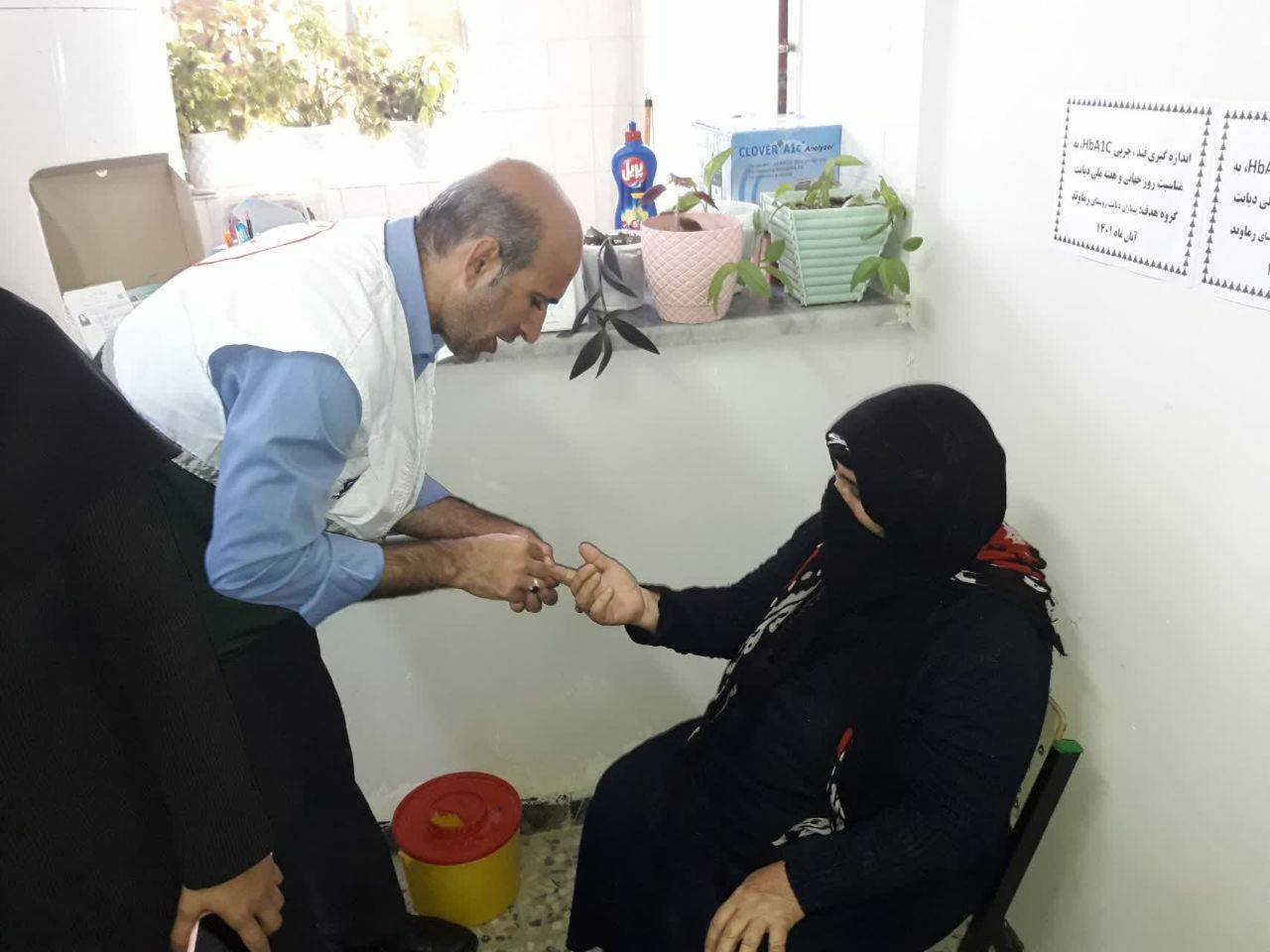 ارائه خدمات پزشکی و بهداشتی جامعه بسیج در روستای رماوند + تصاویر