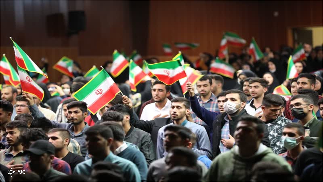 گردهمایی سراسری دانشجویان بسیجی فارس در شیراز