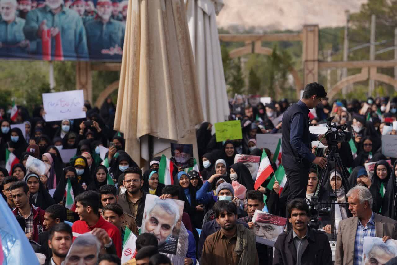 اجتماع بزرگ دانشجویان انقلابی استان کرمان