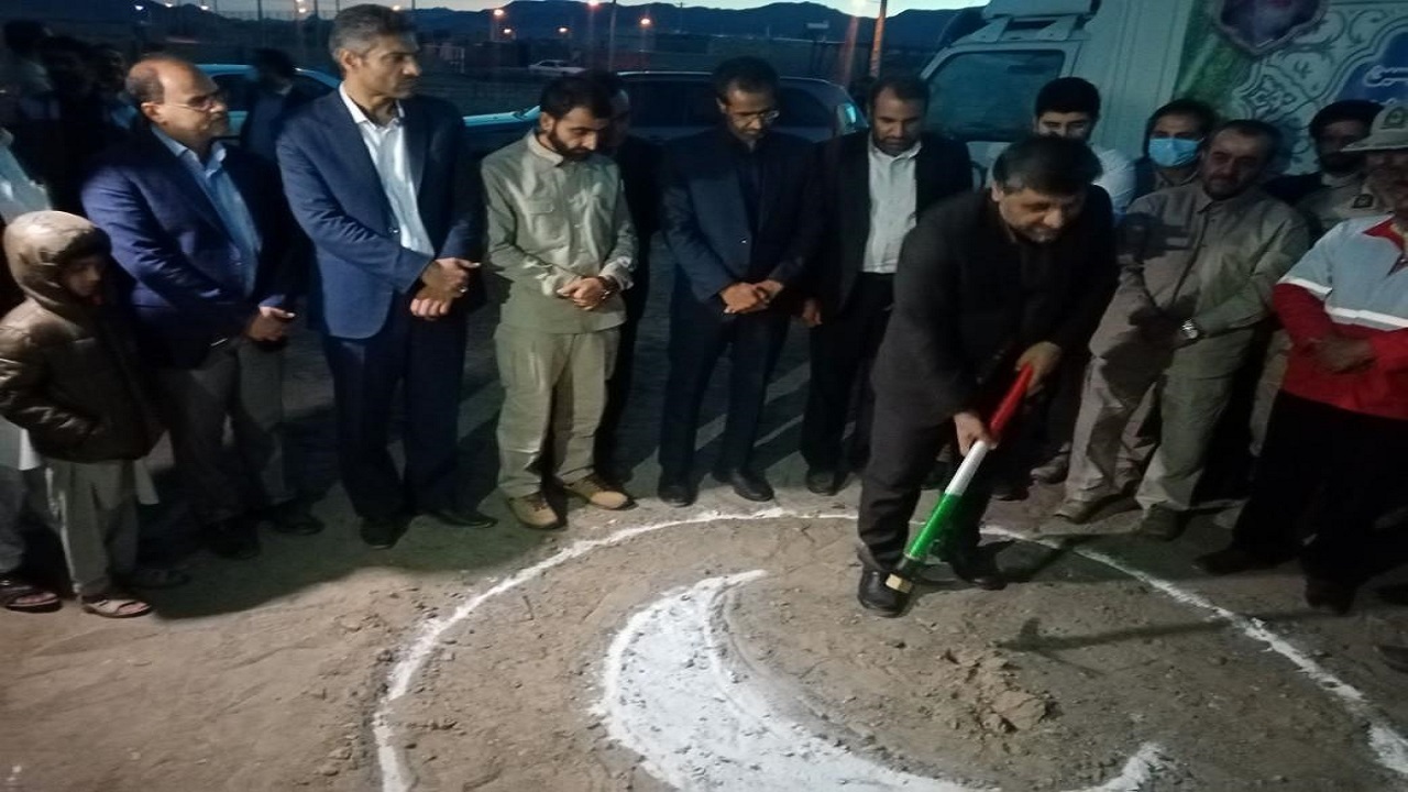 کلنگ پایگاه امداد و نجات جاده‌ای هلال احمر در طبسین بر زمین خورد