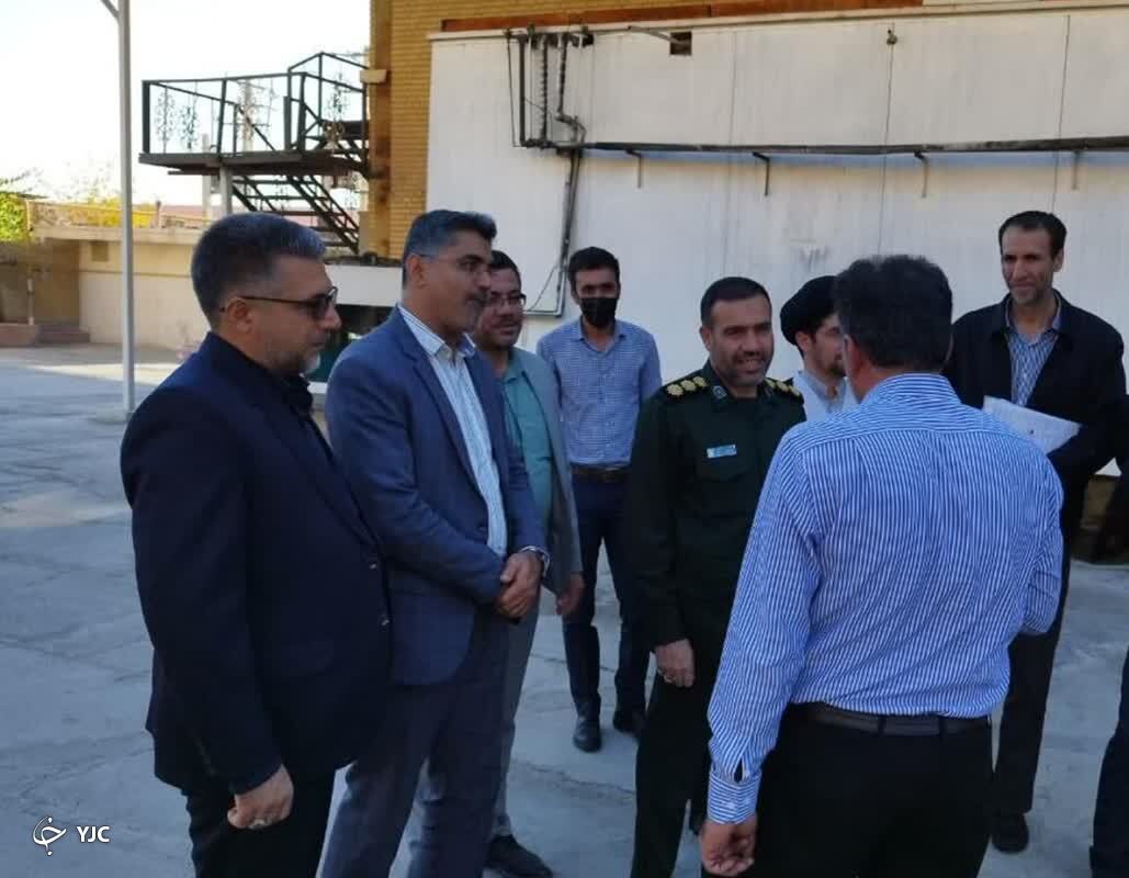 همکاری جدی دستگاه‌ها لازمه‌ی احیای واحدهای صنعتی کازرون