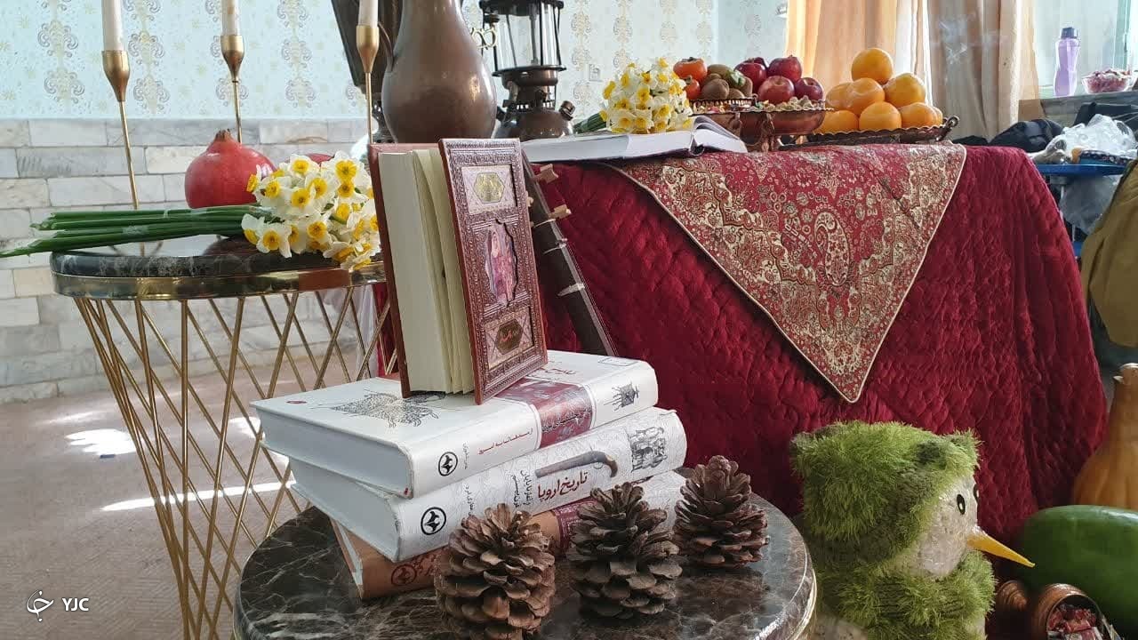 دانش آموزان بافقی یلدا را جشن گرفتند + تصاویر