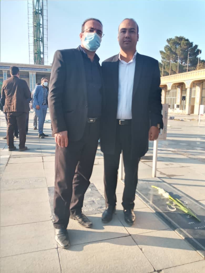 غبارروبی و عطر افشانی مزار شهدا به روایت شهروند خبرنگاران
