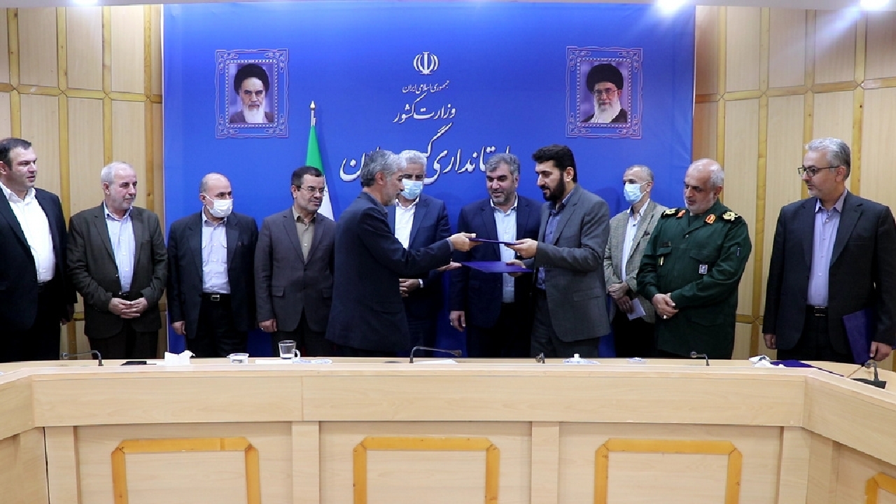 نشست تبادل تفاهم نامه شرکت آب و فاضلاب کشور و قرارگاه خاتم الانبیاء