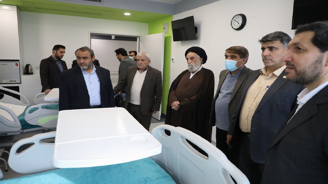 بازدید رئیس دانشگاه علوم پزشکی قم از بیمارستان نور