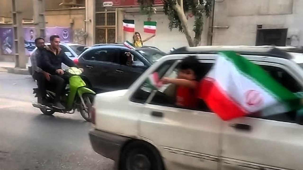 شادی خیابانی جوانان در شهر‌های خوزستان + فیلم