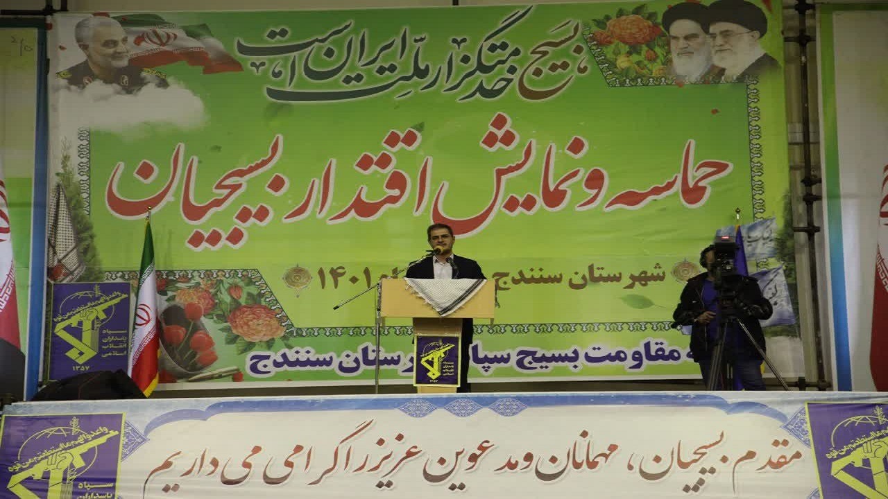 هدف دشمن درک غلط نسل نوجوان و جوان از کشور است