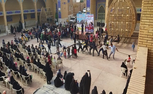 برگزاری همایش پیاده&zwnj;روی خانوادگی در رستاق+تصویر
