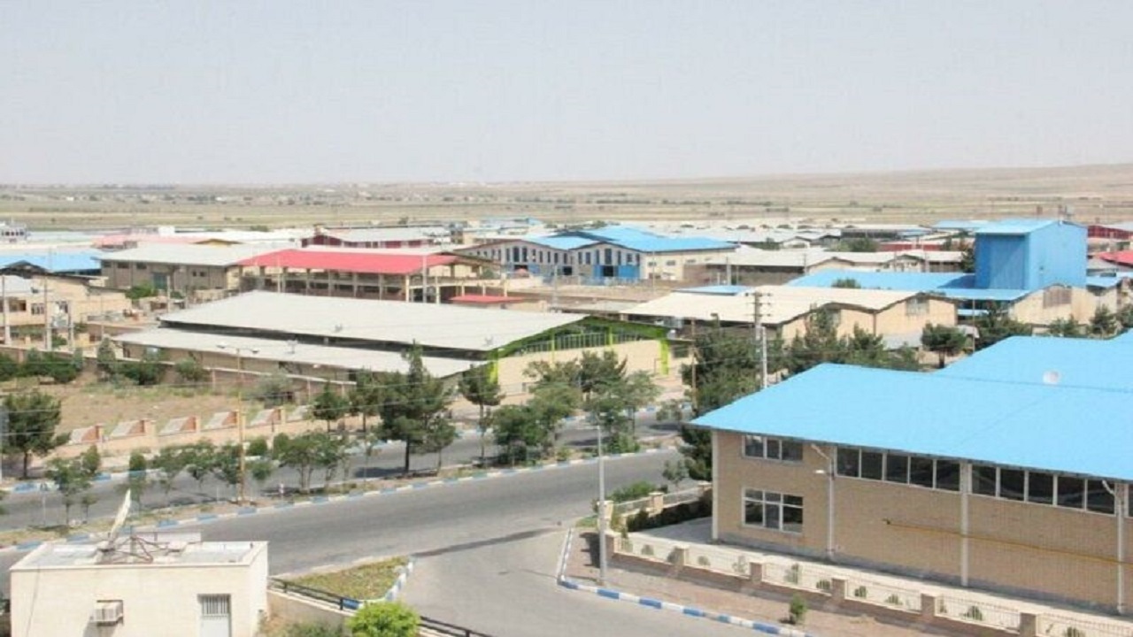 امسال ۱۳ واحد در سیستان و بلوچستان به چرخه تولید بازگشتند