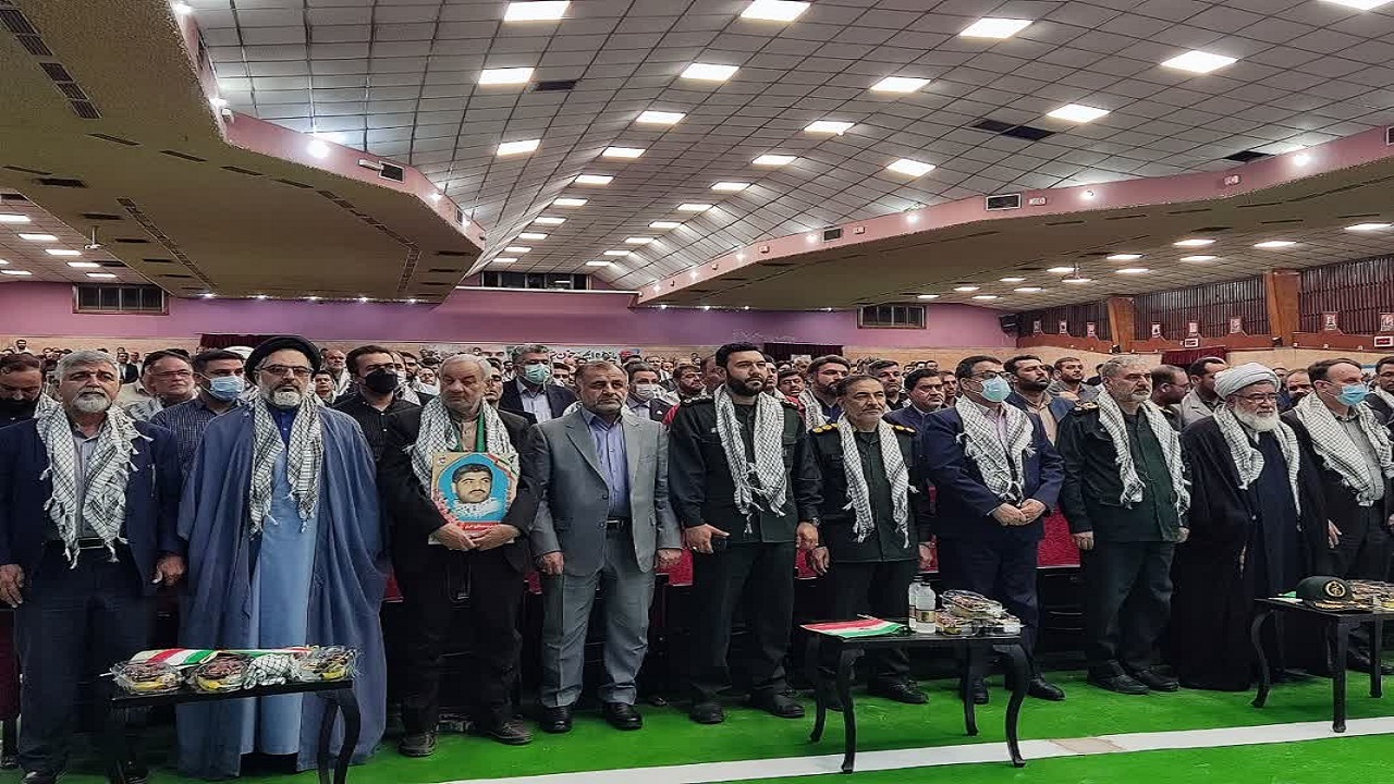 تجلیل از شهدای صنایع خوزستان