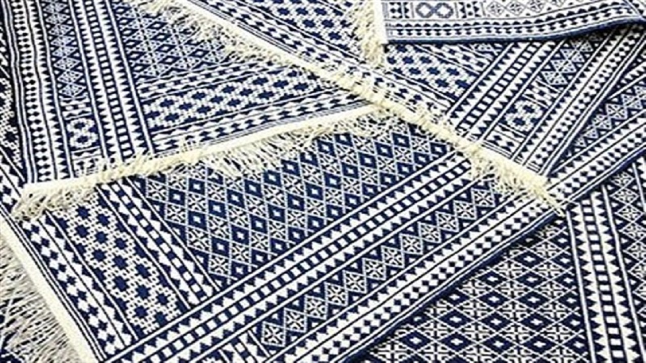 زیلوبافان میبدی بیمه می‌شوند
