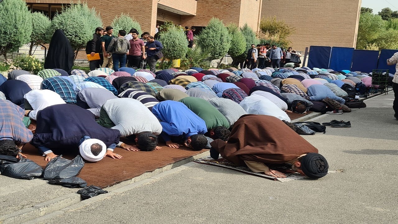 ۱۵۵ اثر به دبیرخانه استانی جشنواره نماز فجر تا فجر در قم رسید