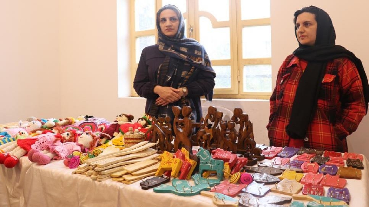نخستین جشنواره صنایع دستی بسیج در رشت