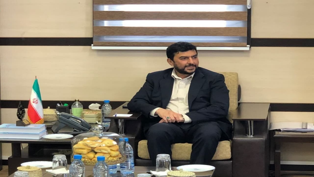 مدرس خیابانی: پارک علم و فناوری سیستان و بلوچستان برترین پارک علم و فناوری کشور شد