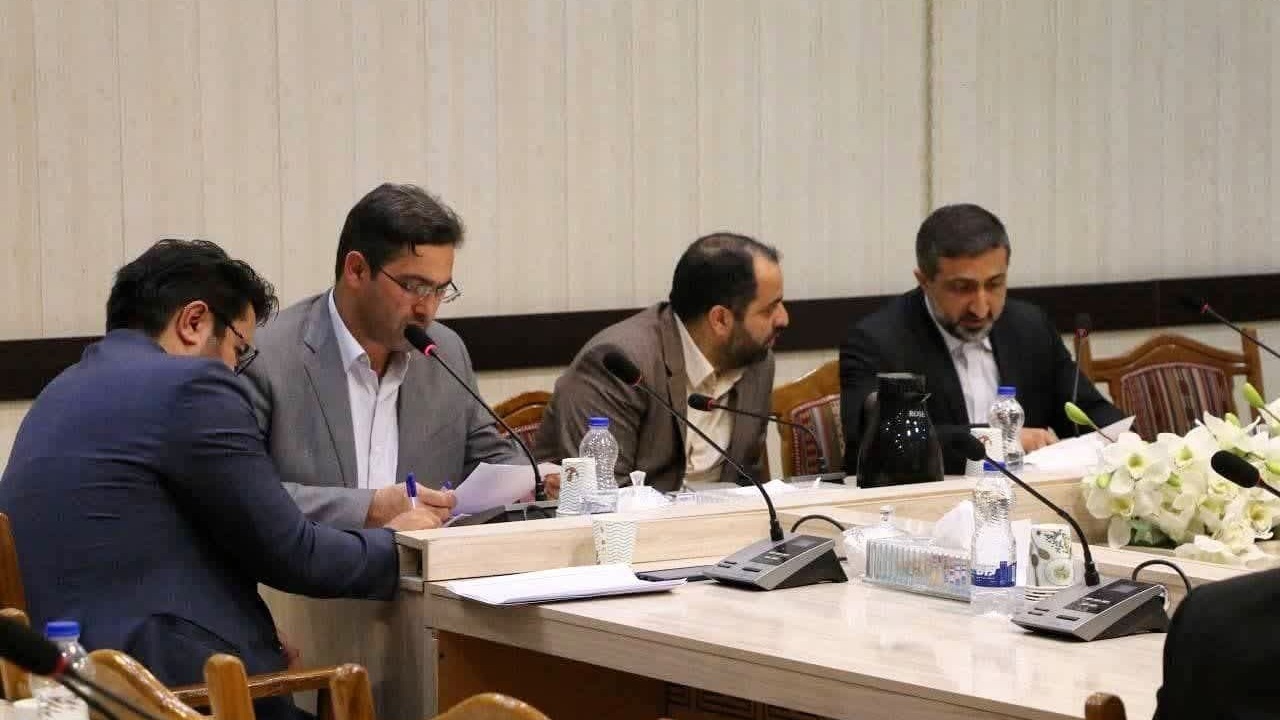 کمک به رونق تولید مهمترین گام پیشرفت استان اردبیل است