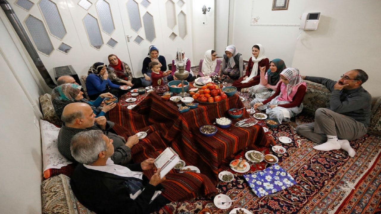 چند توصیه درباره نوجوانانی که تمایلی به مهمانی رفتن ندارند؛ دوری و دوستی یا صله رحم؟