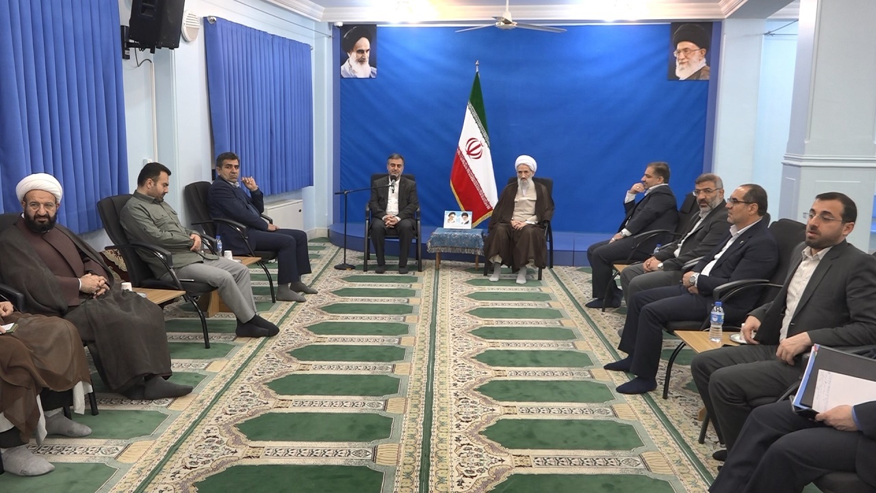 تلاش مسئولان برای تحقق شعار سال