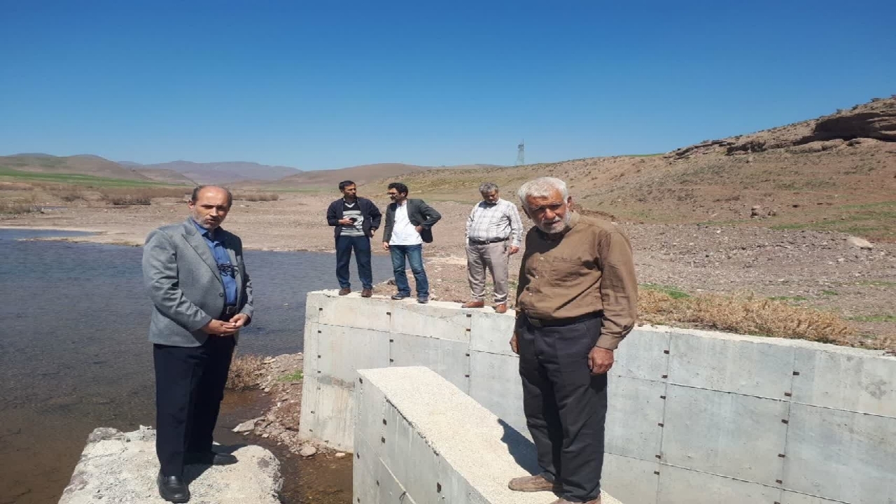 بررسی اجرای کانال انتقال آب به باغستان سنتی قزوین