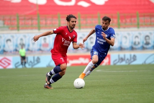استقلال- ذوب آهن؛نبرد ساپینتو با مربی پرسپولیسی/ مس رفسنجان- پرسپولیس؛ سرنوشت قهرمانی سرخپوشان در دستان شاگردان ربیعی